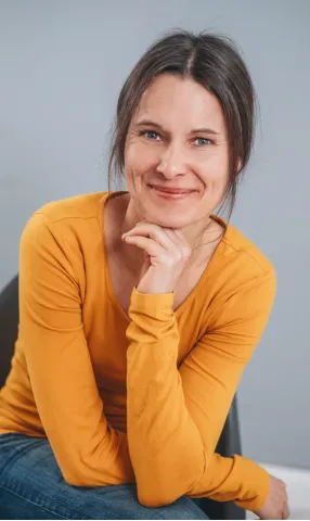 Portraitbild von Ulrike Schwier, Design & Beratung - Kommunikationsdesign